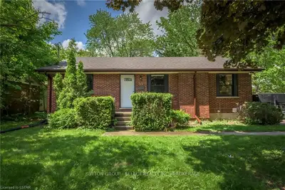 55 ESSEX Street, London North, ON N6G 1B3