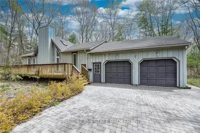 9941 RIVERVIEW Road, Lambton Shores, ON N0M 1T0