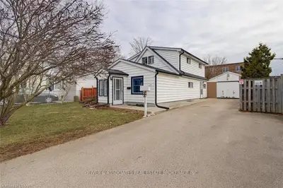 122 CLEMENS Street, London East, ON N5Y 1H9