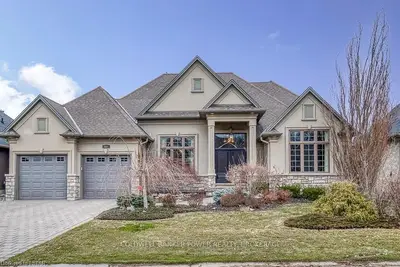 662 EAGLETRACE Drive, London North, ON N6G 0E8