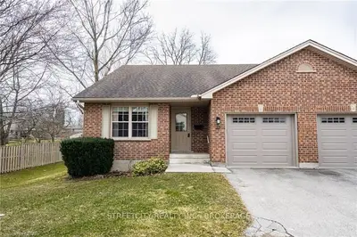 680 COMMISSIONERS Road W 22, London South, ON N6K 4T8