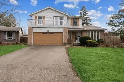 41 CHAUCER Court, London South, ON N6K 1V1