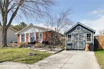 44 METCALFE Crescent, London South, ON N6E 1H9