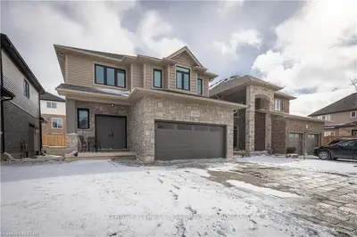 2519 HOLBROOK Drive, London South, ON N6M 0E8