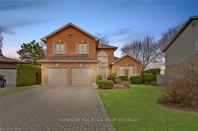 30 ST BEES Place, London North, ON N6G 4C3
