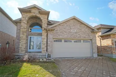 1696 SEYMOUR Crescent, London North, ON N6G 5N5
