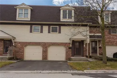 900 POND VIEW Road 64, London South, ON N5Z 4L7