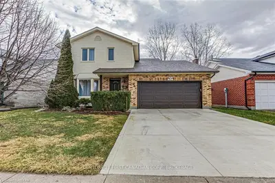 684 COUNTRY CLUB Drive, London South, ON N6C 5P7
