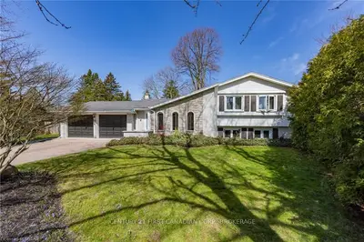 12 GUSTIN Avenue, London South, ON N6P 1C2