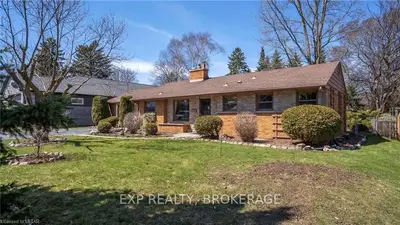 697 AMBERLEY Avenue, London North, ON N6H 2X5