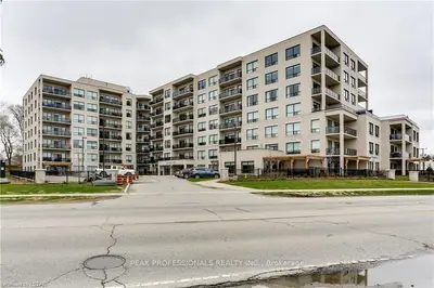 1200 COMMISSIONERS Road W 408, London South, ON N6K 0J7