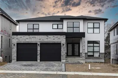 2684 KAINS Road, London South, ON N6K 0K8