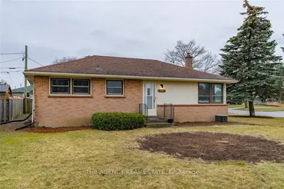 70 QUEENSTON Crescent, London East, ON N5W 1N6