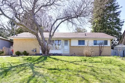 1615 Gore Road, London East, On N5w 1v1