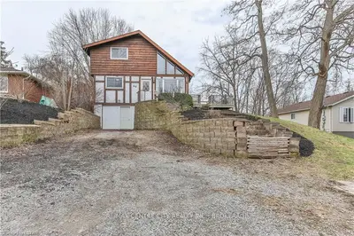 44 SILVER LAKE Drive, Norfolk County, ON N0A 1N6
