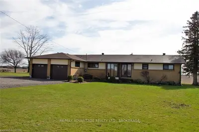 12198 Wellington Road, Central Elgin, On N5p 3t1
