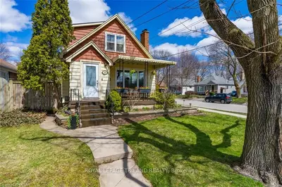 128 RAYWOOD Avenue, London South, ON N6C 1Y7
