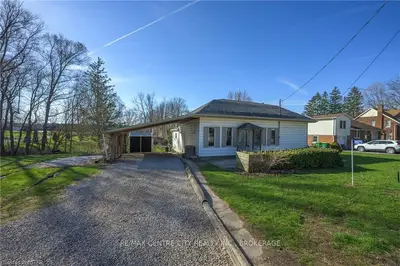 1825 LONGWOODS Road, Southwest Middlesex, ON N0L 2N0