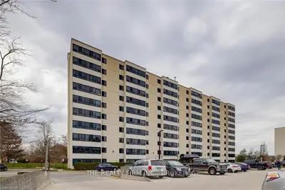 600 GRENFELL Drive 303, London North, ON N5X 2R8