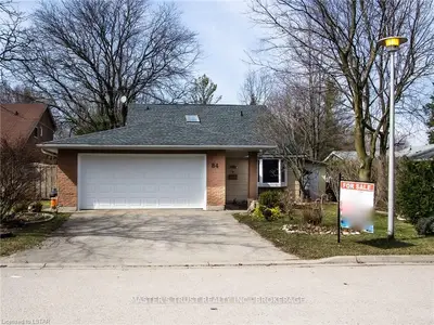 84 YARDLEY WOOD Road, London North, ON N6G 2J1