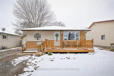 35 BRECKENRIDGE Crescent, London South, ON N6E 1H6