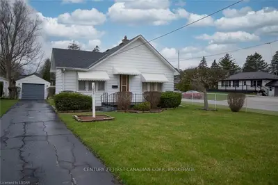 1398 COMMISSIONERS Road W, London South, ON N6K 1E3