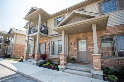 3320 MEADOWGATE Boulevard 114, London South, ON N6M 0A7