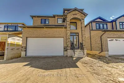 1535 BOB SCHRAM Way, London North, ON N6G 2V8