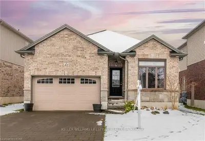 82 TANOAK Drive, London North, ON N6G 5R3