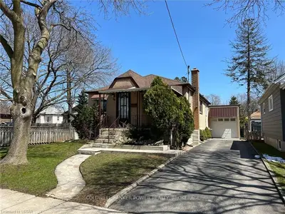 798 STRAND Street, London East, ON N5Y 1T3