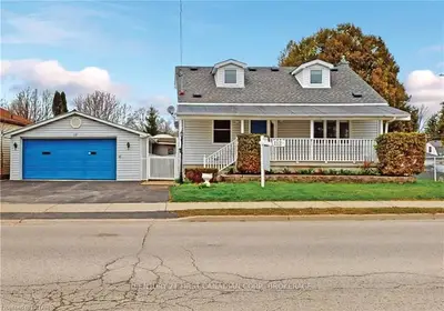 112 EMERY Street W, London South, ON N6J 1S1