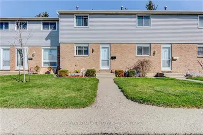 205 CARLYLE Drive 75, London East, ON N5V 3K7