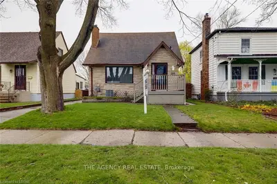 109 JACQUELINE Street, London South, ON N5Z 3P9