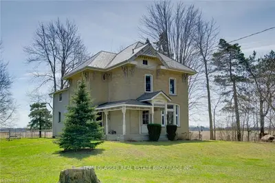 7609 Longwoods Road, Strathroy-caradoc, On N0l 1w0