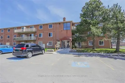 1584 ERNEST Avenue 204, London South, ON N6E 1X9