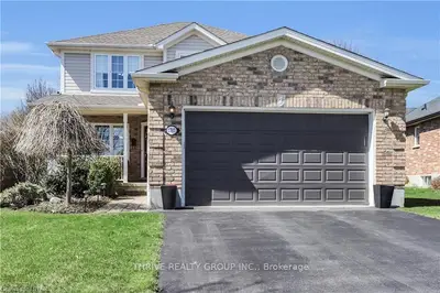 1707 MCCALLUM Road, London North, ON N5X 4G4