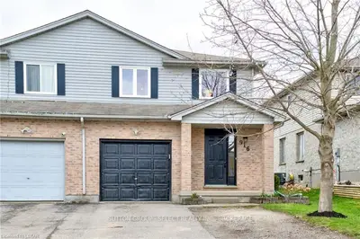 916 SHELBORNE Street, London South, ON N5Z 5A7