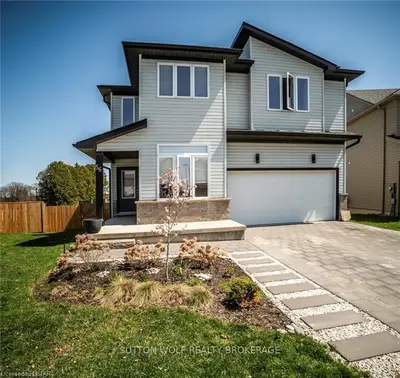 56 ABBOTT Street, Strathroy-Caradoc, ON N7G 4M2