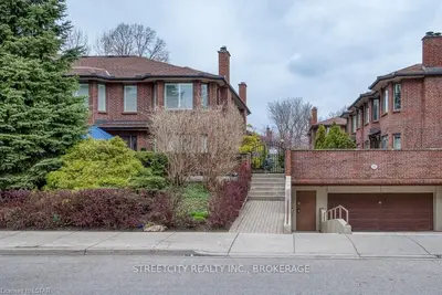 152 ALBERT Street 1, London East, ON N6A 1M1