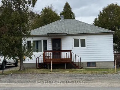 24 DELL Street, Greater Sudbury, ON P3C 2X8