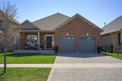 715 Bennett Crescent, Strathroy-caradoc, On N0l 1w0