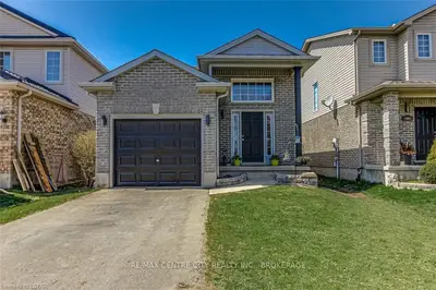 1004 Marigold Street, London North, On N5x 4n9