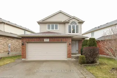 2170 BLACKWATER Road, London North, ON N5X 4J9