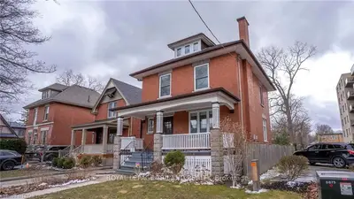 35 GRAND Avenue, London South, ON N6C 1L1