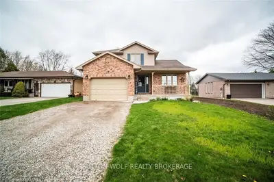 219 OAK Avenue, Strathroy-Caradoc, ON N7G 3A9