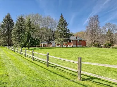 1674 HAMILTON Road, London South, ON N6M 1G4