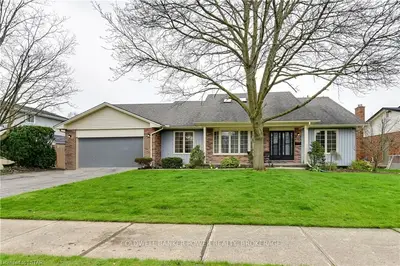 111 LELAND Road, London South, ON N6K 1T2