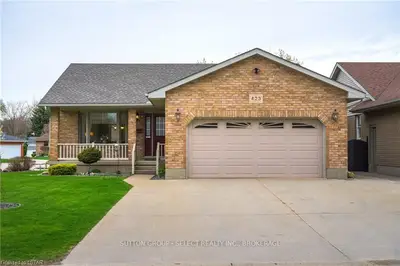 423 SCOTT Street E, Strathroy-Caradoc, ON N7G 3Y8