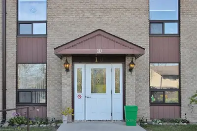 10 LAKE Road 302, Lambton Shores, ON N0M 1T0