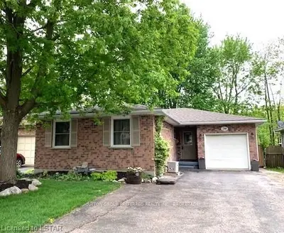 214 WORTHINGTON Avenue, London South, ON N5Z 4J6